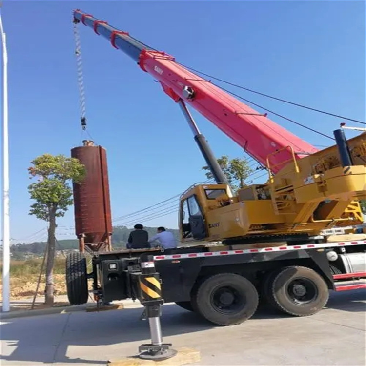 莆田城厢吊车租赁作业时的保养和维护